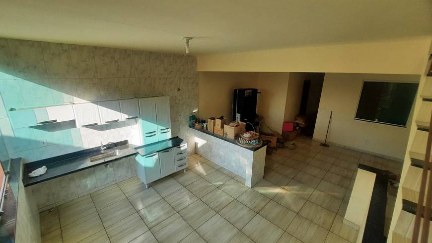 Foto 1 de Casa com 3 Quartos para alugar, 150m² em Serrano, Belo Horizonte