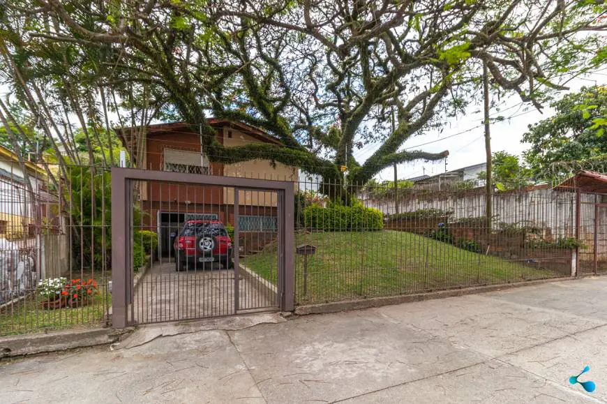 Foto 1 de Casa com 4 Quartos à venda, 181m² em Santa Tereza, Porto Alegre