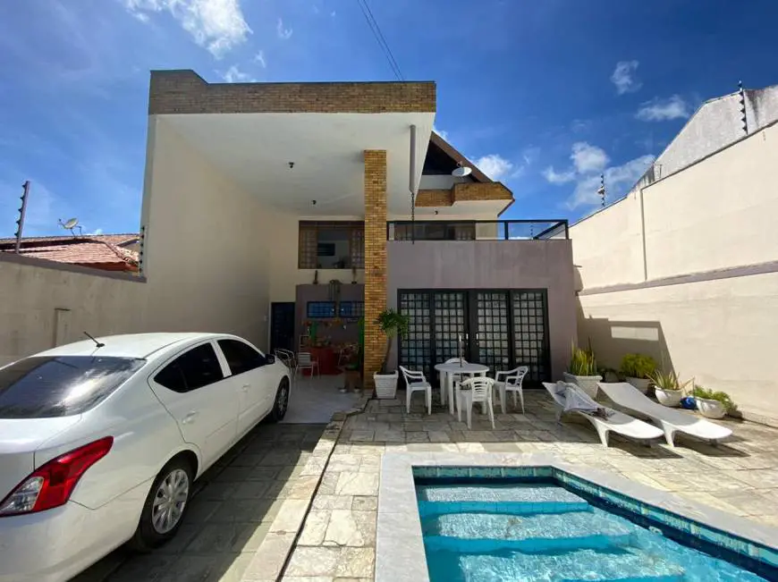 Foto 3 de Sobrado com 3 Quartos à venda, 213m² em Sandra Cavalcante , Campina Grande