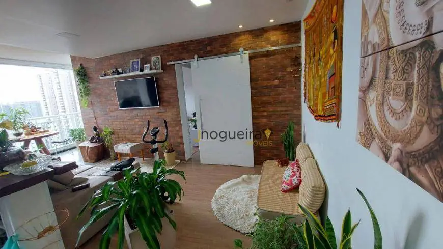 Foto 1 de Apartamento com 2 Quartos à venda, 61m² em Campo Grande, São Paulo
