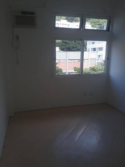 Foto 2 de Apartamento com 2 Quartos para alugar, 100m² em Humaitá, Rio de Janeiro