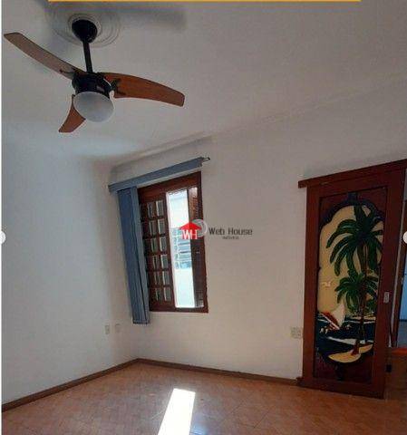 Foto 2 de Apartamento com 2 Quartos à venda, 64m² em Navegantes, Porto Alegre
