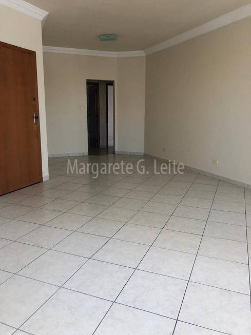 Foto 1 de Apartamento com 3 Quartos para alugar, 98m² em Boqueirão, Santos