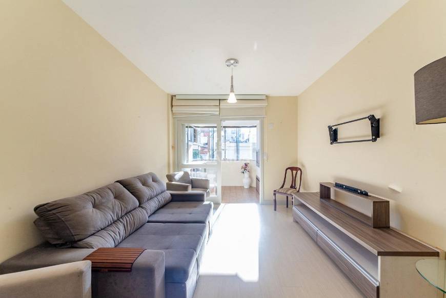 Foto 1 de Apartamento com 3 Quartos para alugar, 105m² em Floresta, Porto Alegre