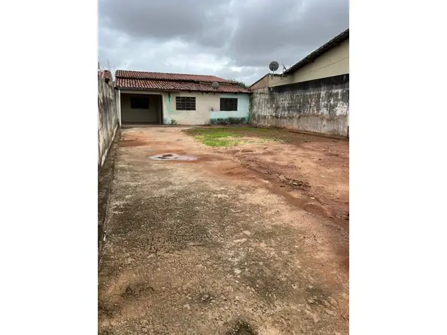 Foto 4 de Casa com 2 Quartos para alugar, 50m² em Segismundo Pereira, Uberlândia