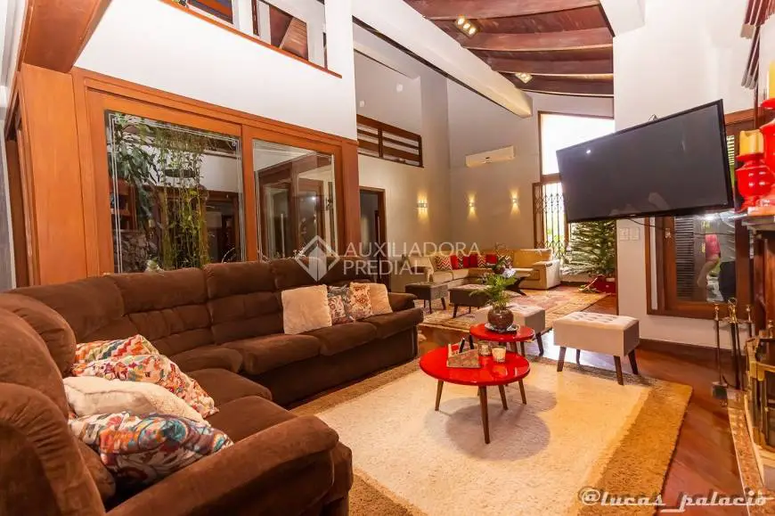 Foto 1 de Casa com 5 Quartos à venda, 426m² em Jardim do Lago, Canoas