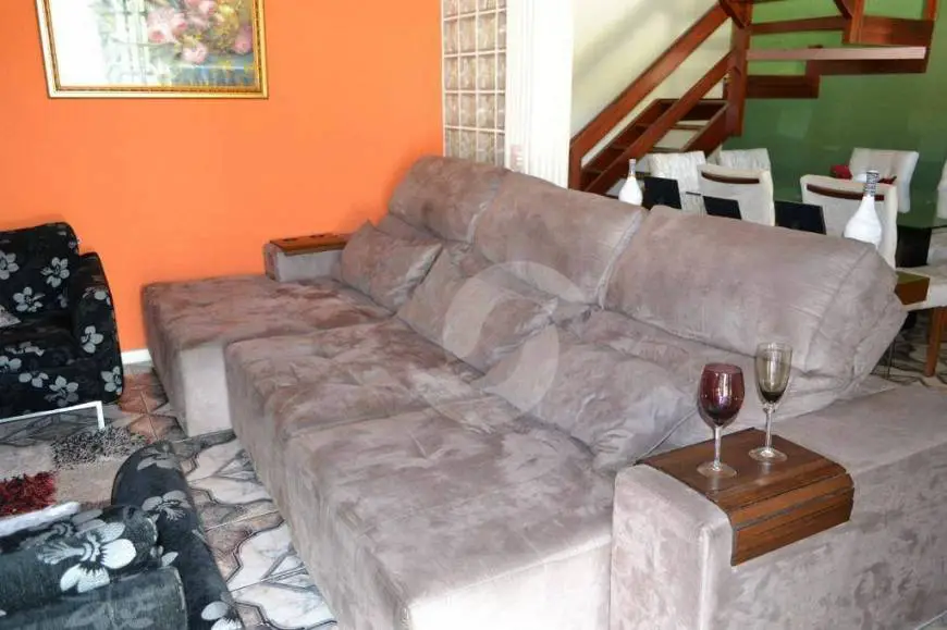 Foto 1 de Casa de Condomínio com 3 Quartos à venda, 179m² em Flamengo, Maricá