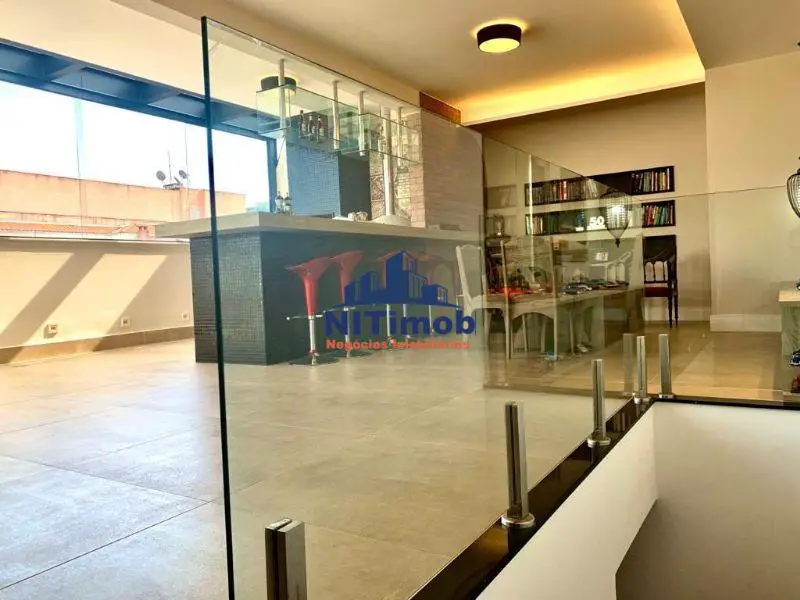Foto 3 de Cobertura com 3 Quartos à venda, 180m² em Pé Pequeno, Niterói