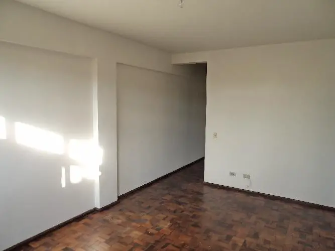 Foto 2 de Apartamento com 2 Quartos para alugar, 70m² em Bacacheri, Curitiba