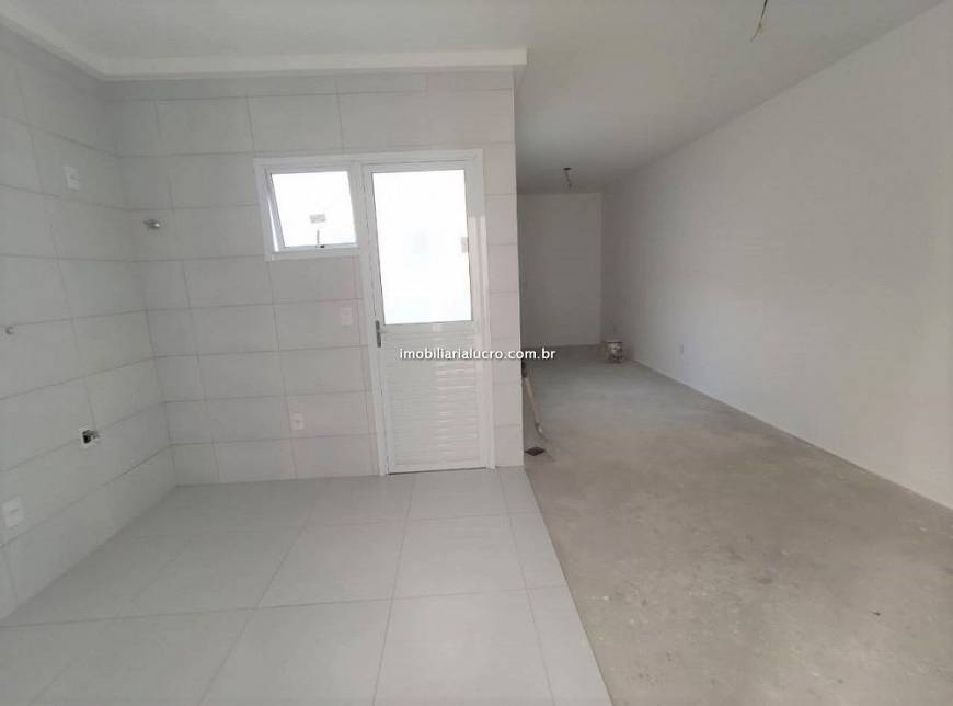 Foto 2 de Apartamento com 2 Quartos à venda, 63m² em Vila Scarpelli, Santo André