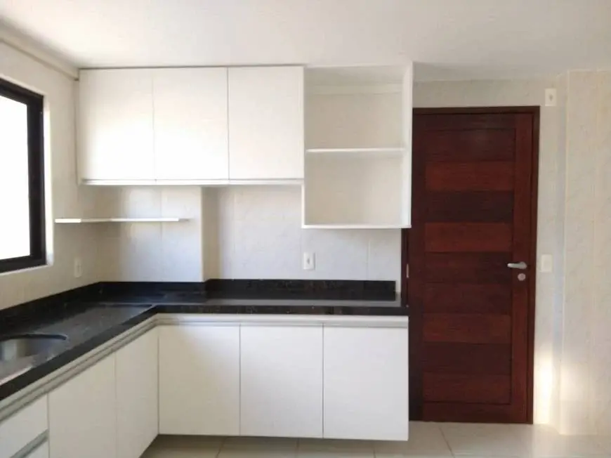 Foto 5 de Apartamento com 3 Quartos à venda, 120m² em Barro Vermelho, Natal