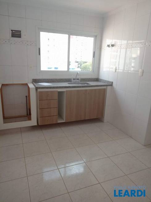 Foto 2 de Apartamento com 3 Quartos para alugar, 105m² em Vila Bastos, Santo André
