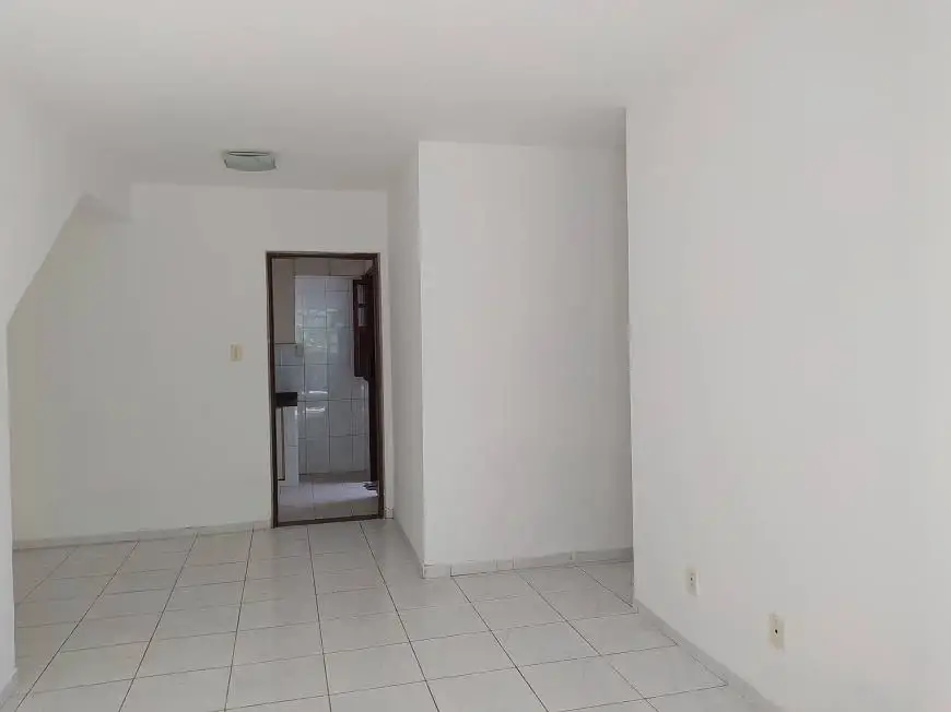 Foto 1 de Casa com 2 Quartos para alugar, 100m² em Piatã, Salvador
