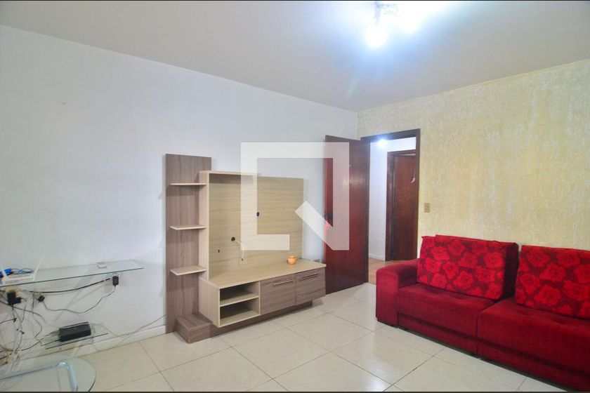 Foto 1 de Casa com 2 Quartos para alugar, 169m² em Rio Branco, Canoas