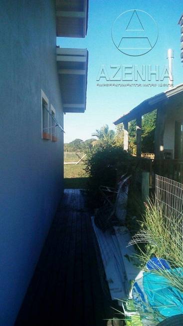 Foto 4 de Casa com 3 Quartos à venda, 525m² em Araçatuba, Imbituba
