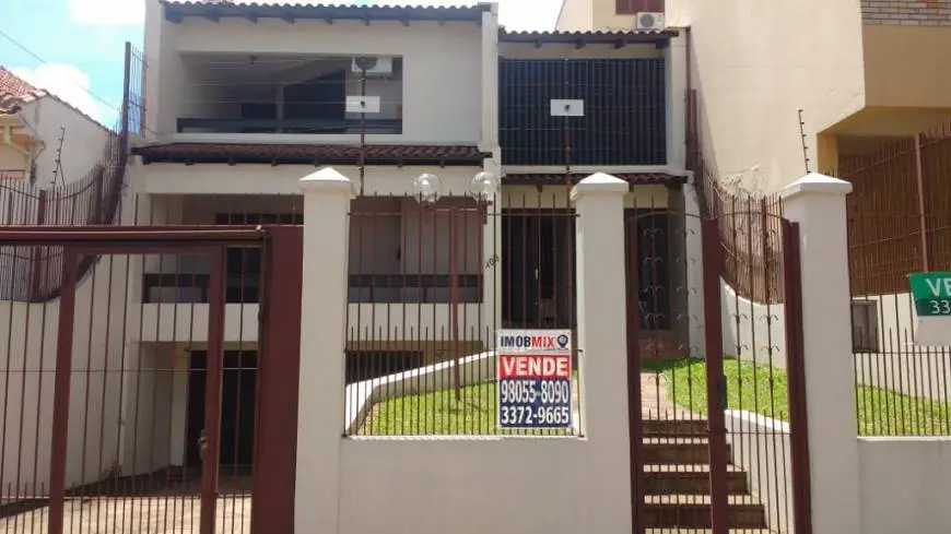Foto 1 de Casa com 4 Quartos à venda, 448m² em Cristo Redentor, Porto Alegre