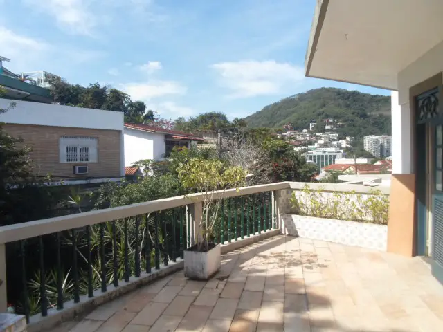 Foto 2 de Casa com 4 Quartos para alugar, 530m² em Jardim Botânico, Rio de Janeiro