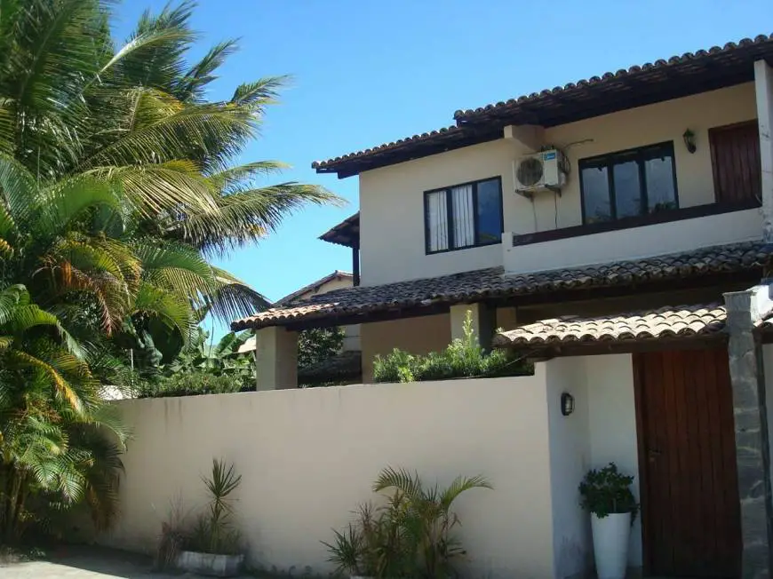 Foto 1 de Casa de Condomínio com 3 Quartos para alugar, 170m² em Buraquinho, Lauro de Freitas
