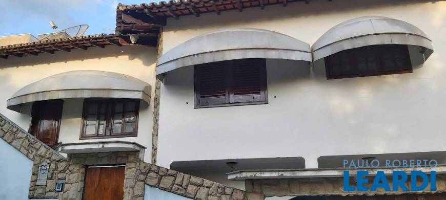 Foto 1 de Sobrado com 3 Quartos à venda, 280m² em Vila Pasti, Louveira