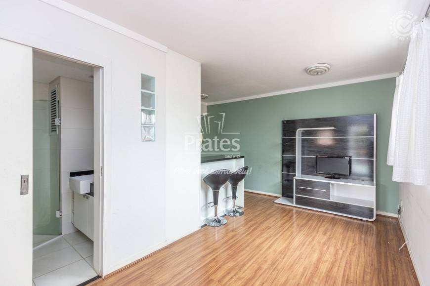 Foto 1 de Apartamento com 1 Quarto para venda ou aluguel, 43m² em Centro, Curitiba