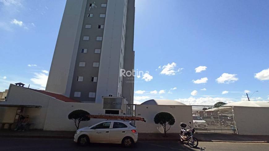 Foto 1 de Apartamento com 2 Quartos para alugar, 46m² em Panorama, Uberlândia