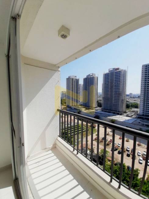 Foto 1 de Apartamento com 2 Quartos à venda, 49m² em Vila Anastácio, São Paulo