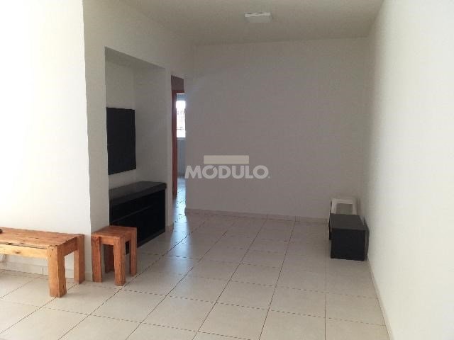 Foto 1 de Apartamento com 3 Quartos para alugar, 86m² em Morada da Colina, Uberlândia