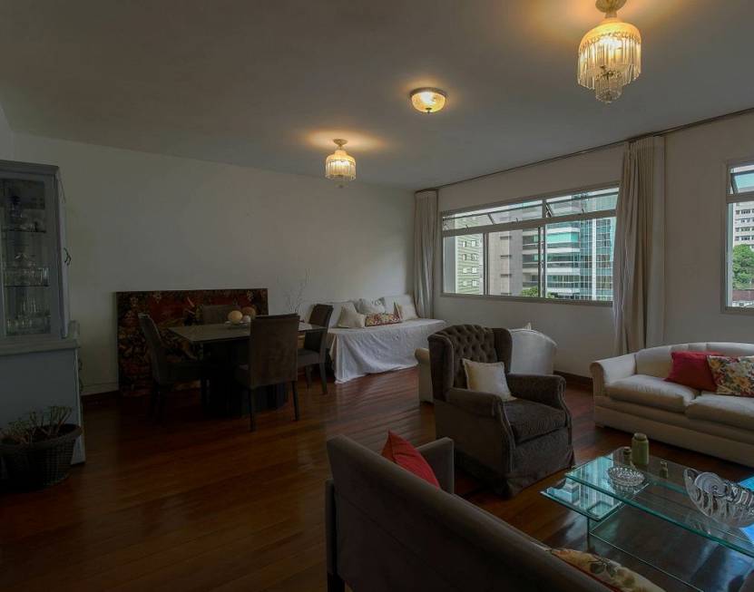 Foto 2 de Apartamento com 4 Quartos à venda, 200m² em Funcionários, Belo Horizonte