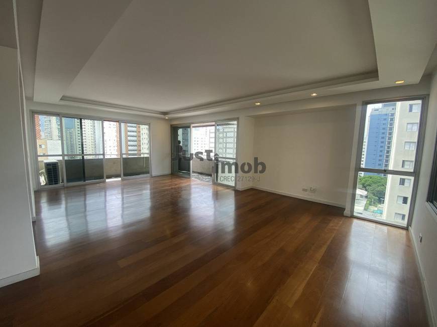 Foto 1 de Apartamento com 4 Quartos para alugar, 215m² em Indianópolis, São Paulo