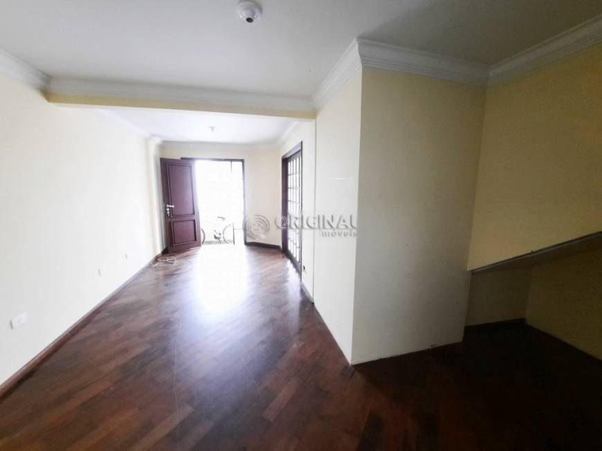 Foto 2 de Casa com 1 Quarto para alugar, 60m² em Campo Comprido, Curitiba