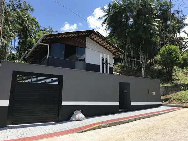 Foto 1 de Casa com 4 Quartos à venda, 140m² em Vila Lenzi, Jaraguá do Sul
