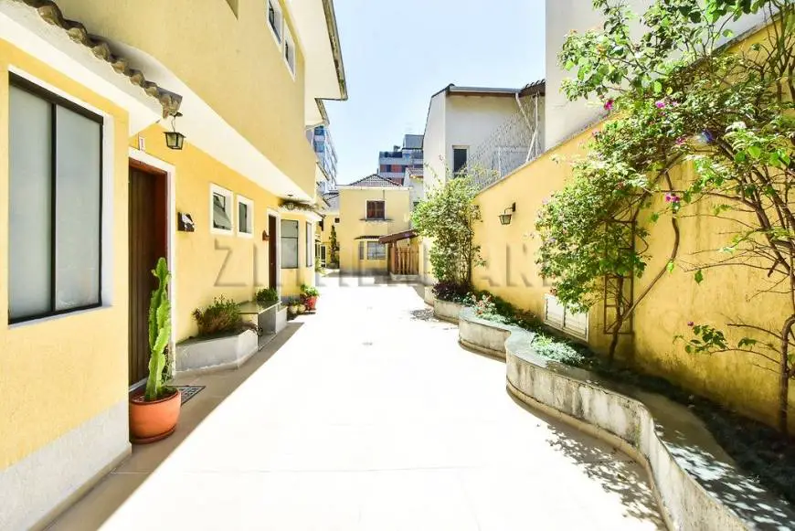 Foto 2 de Casa de Condomínio com 3 Quartos à venda, 88m² em Pompeia, São Paulo