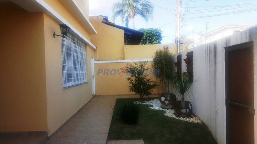 Foto 2 de Sobrado com 4 Quartos para alugar, 322m² em Jardim Paraíso, Campinas