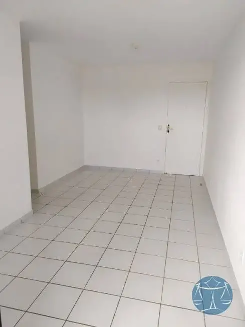 Foto 3 de Apartamento com 2 Quartos para alugar, 55m² em Candelária, Natal