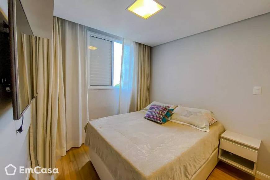 Foto 4 de Apartamento com 2 Quartos à venda, 75m² em Vila Canero, São Paulo