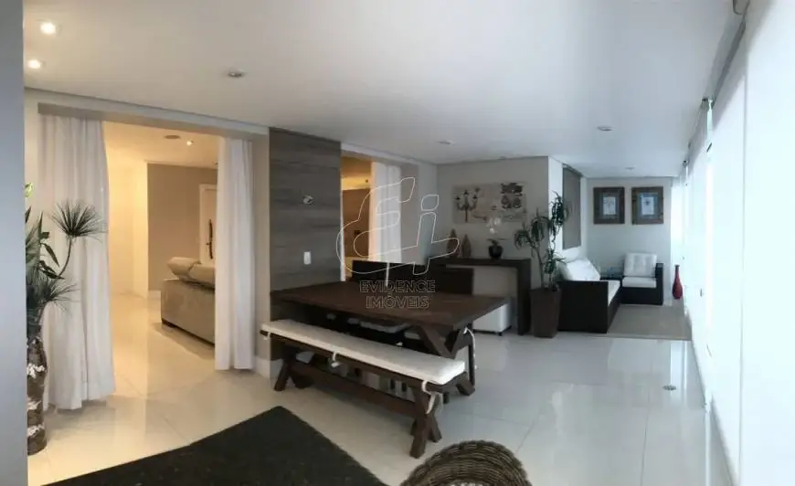 Foto 1 de Apartamento com 3 Quartos para alugar, 120m² em Água Rasa, São Paulo