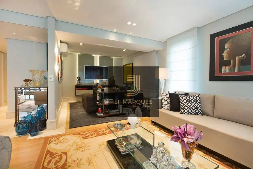 Foto 2 de Apartamento com 3 Quartos à venda, 254m² em Alphaville Empresarial, Barueri