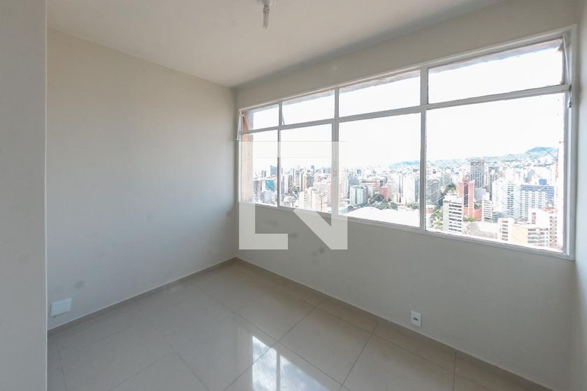 Foto 5 de Apartamento com 3 Quartos para alugar, 84m² em Barro Preto, Belo Horizonte
