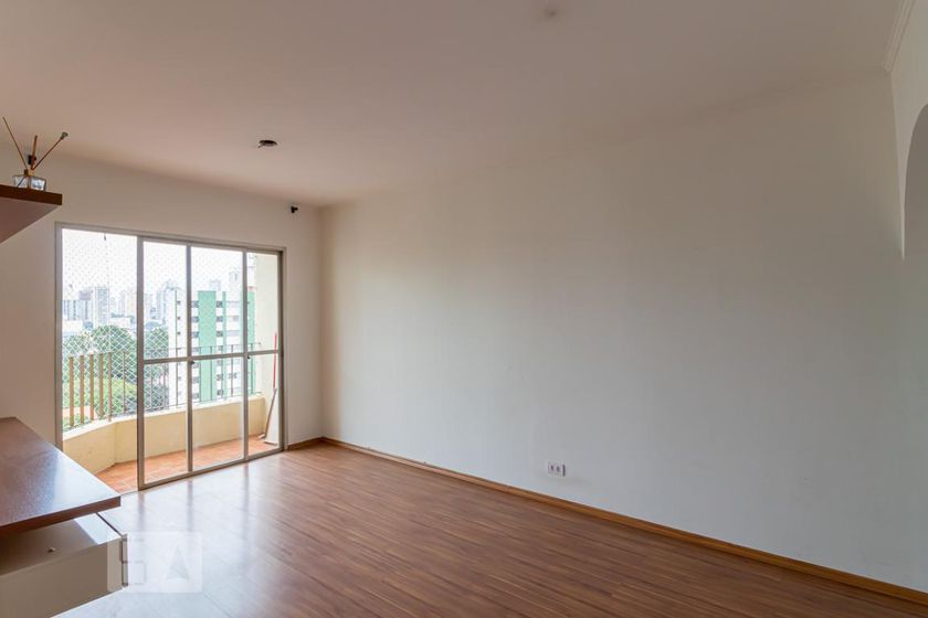 Foto 3 de Apartamento com 3 Quartos para alugar, 74m² em Bosque da Saúde, São Paulo