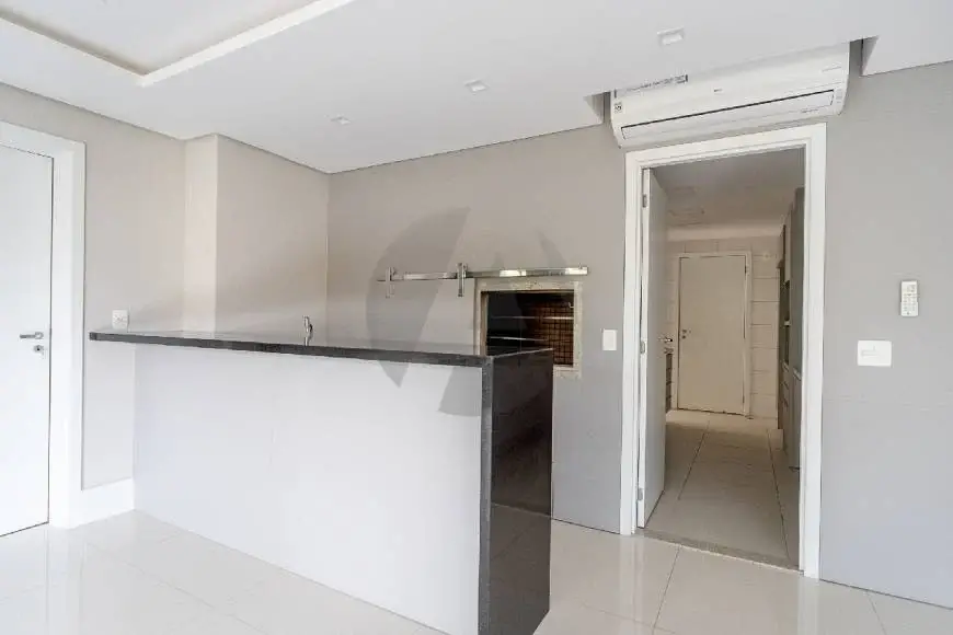 Foto 3 de Apartamento com 3 Quartos para alugar, 121m² em Petrópolis, Porto Alegre