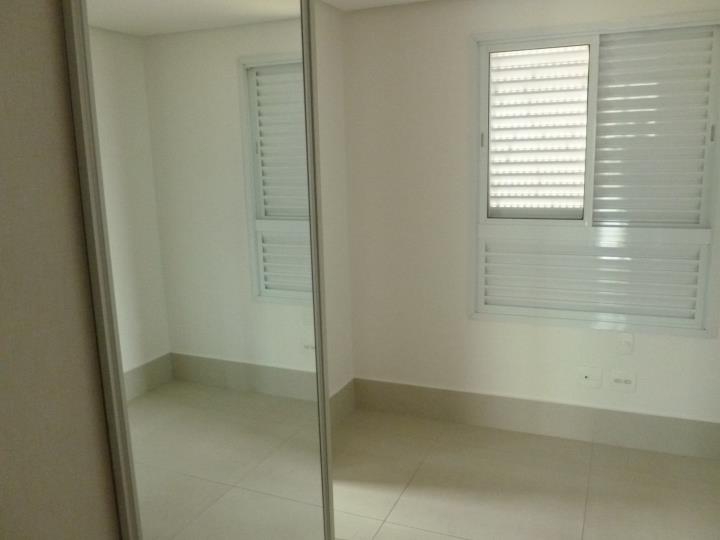 Foto 5 de Apartamento com 3 Quartos para alugar, 125m² em Setor Bueno, Goiânia