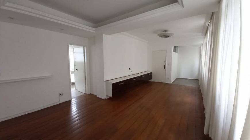 Foto 1 de Apartamento com 3 Quartos para alugar, 140m² em Sion, Belo Horizonte