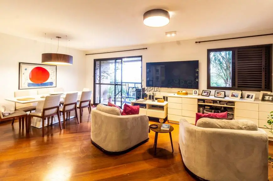 Foto 4 de Apartamento com 3 Quartos para alugar, 130m² em Vila Madalena, São Paulo