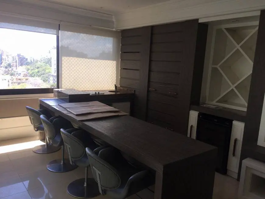 Foto 3 de Apartamento com 4 Quartos à venda, 373m² em Auxiliadora, Porto Alegre