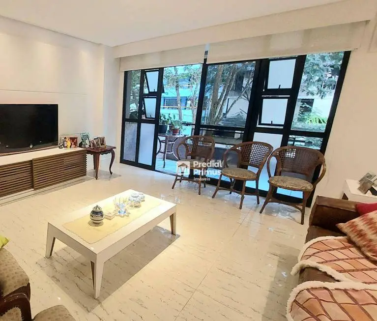 Foto 1 de Apartamento com 4 Quartos à venda, 260m² em Ingá, Niterói