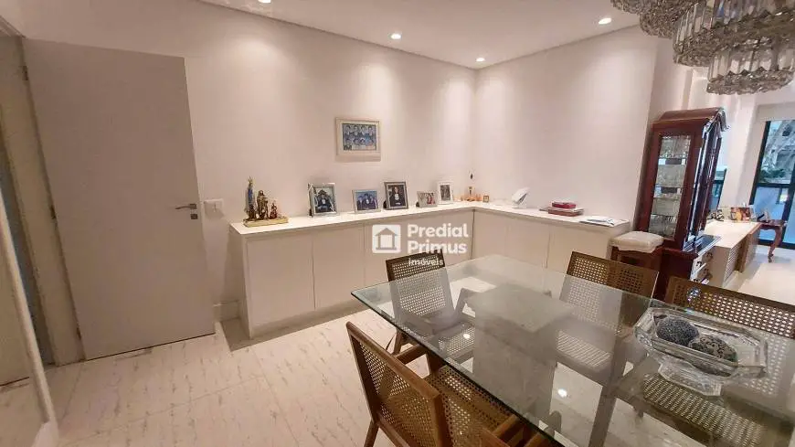 Foto 4 de Apartamento com 4 Quartos à venda, 260m² em Ingá, Niterói