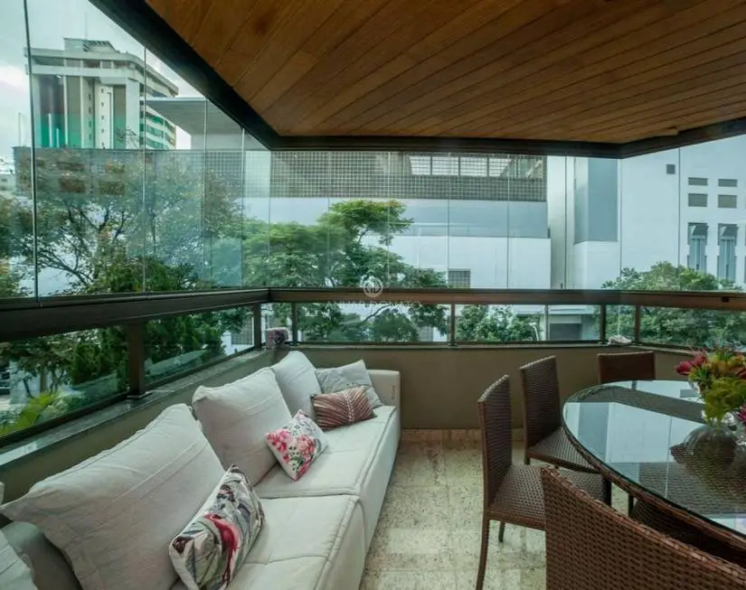 Foto 1 de Apartamento com 4 Quartos à venda, 260m² em Lourdes, Belo Horizonte