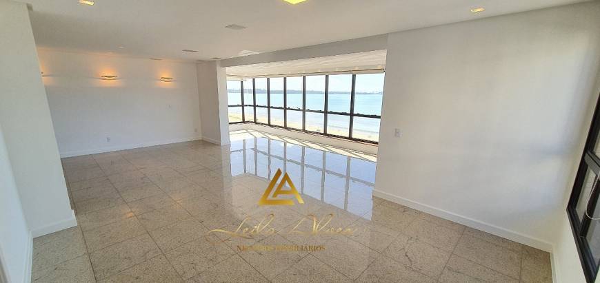 Foto 1 de Apartamento com 4 Quartos à venda, 320m² em Mata da Praia, Vitória