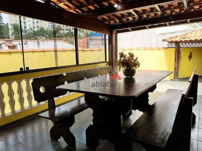 Foto 4 de Casa com 2 Quartos à venda, 175m² em Jardim da Gloria, Taboão da Serra
