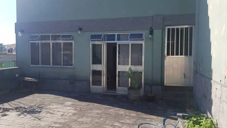 Foto 1 de Casa com 2 Quartos à venda, 114m² em Mutuá, São Gonçalo